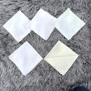 LOT 5 Vintage Matching Cotton Napkins Kitchen Set Scalloped Edge Table Linens